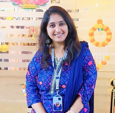 Komali, Payroll Lead at Jedhru